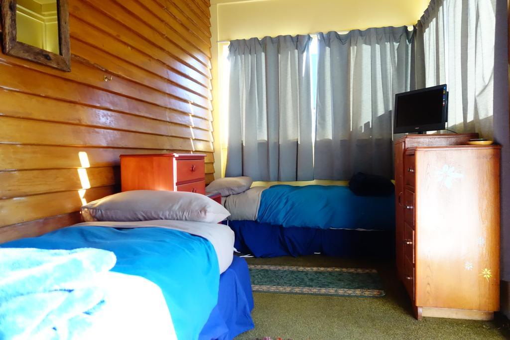 Big Tree Lodge Метвен Экстерьер фото